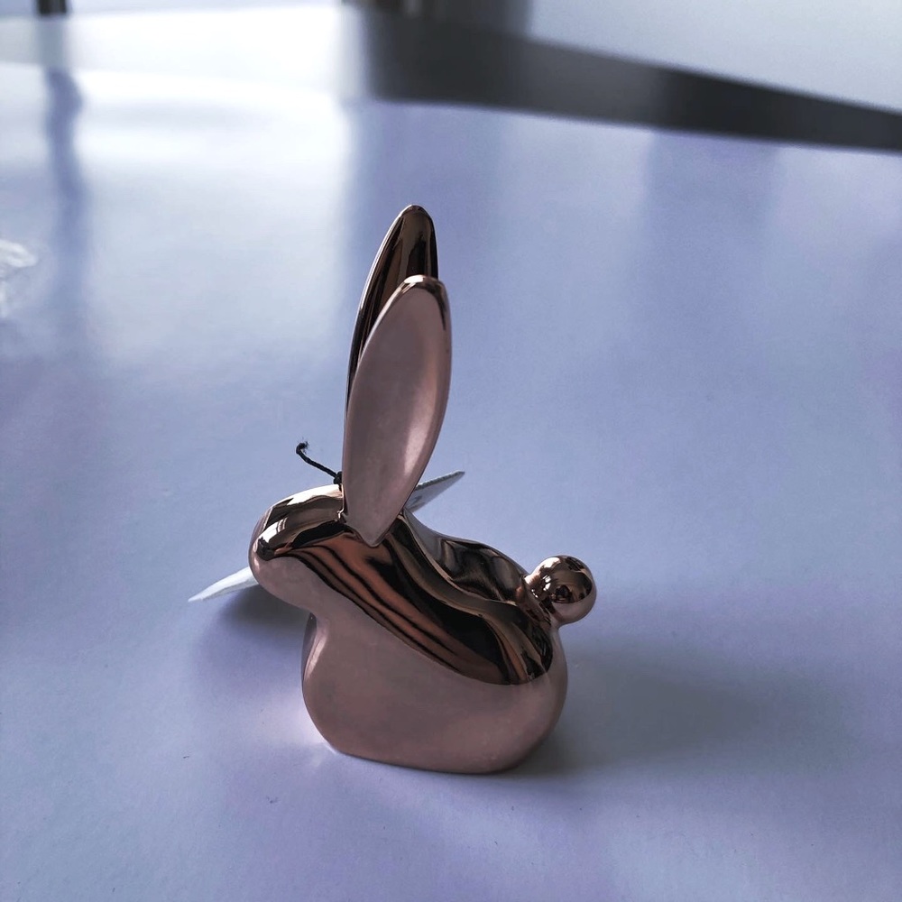 ✨3/$30✨ NWT* UMBRA BUNNY RING HOLDER COPPER